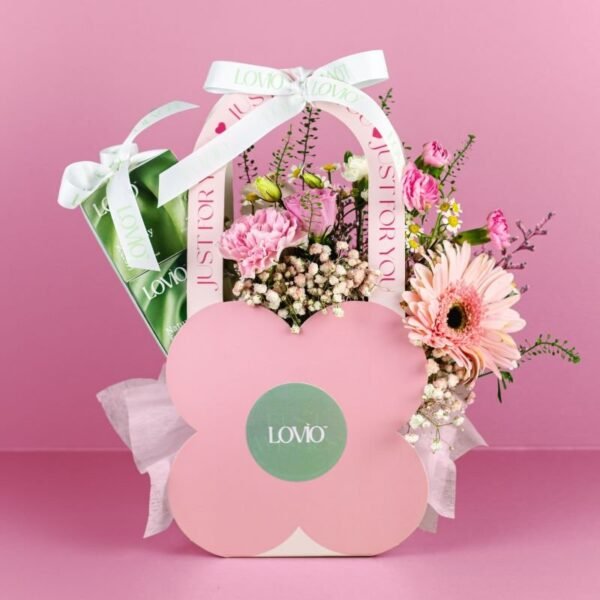 BNR | Lovio – Blossoms of love Flower Box (Fresh Flower)